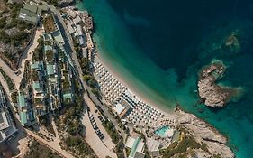 Folie Albania